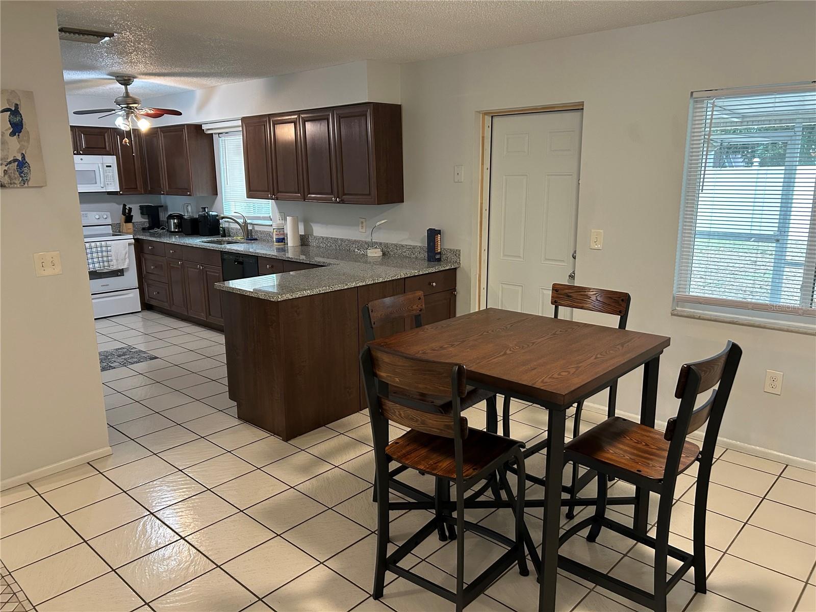 SARASOTA SPGS - Residential Lease