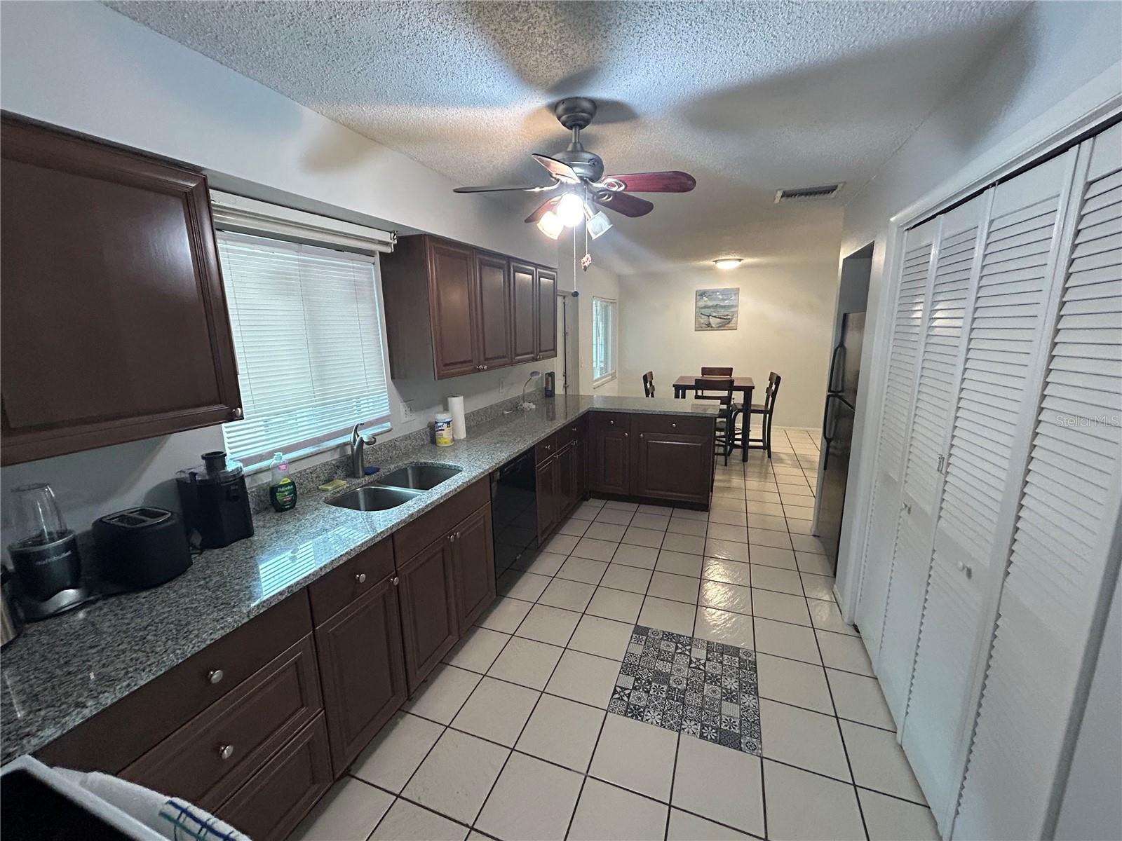 SARASOTA SPGS - Residential Lease