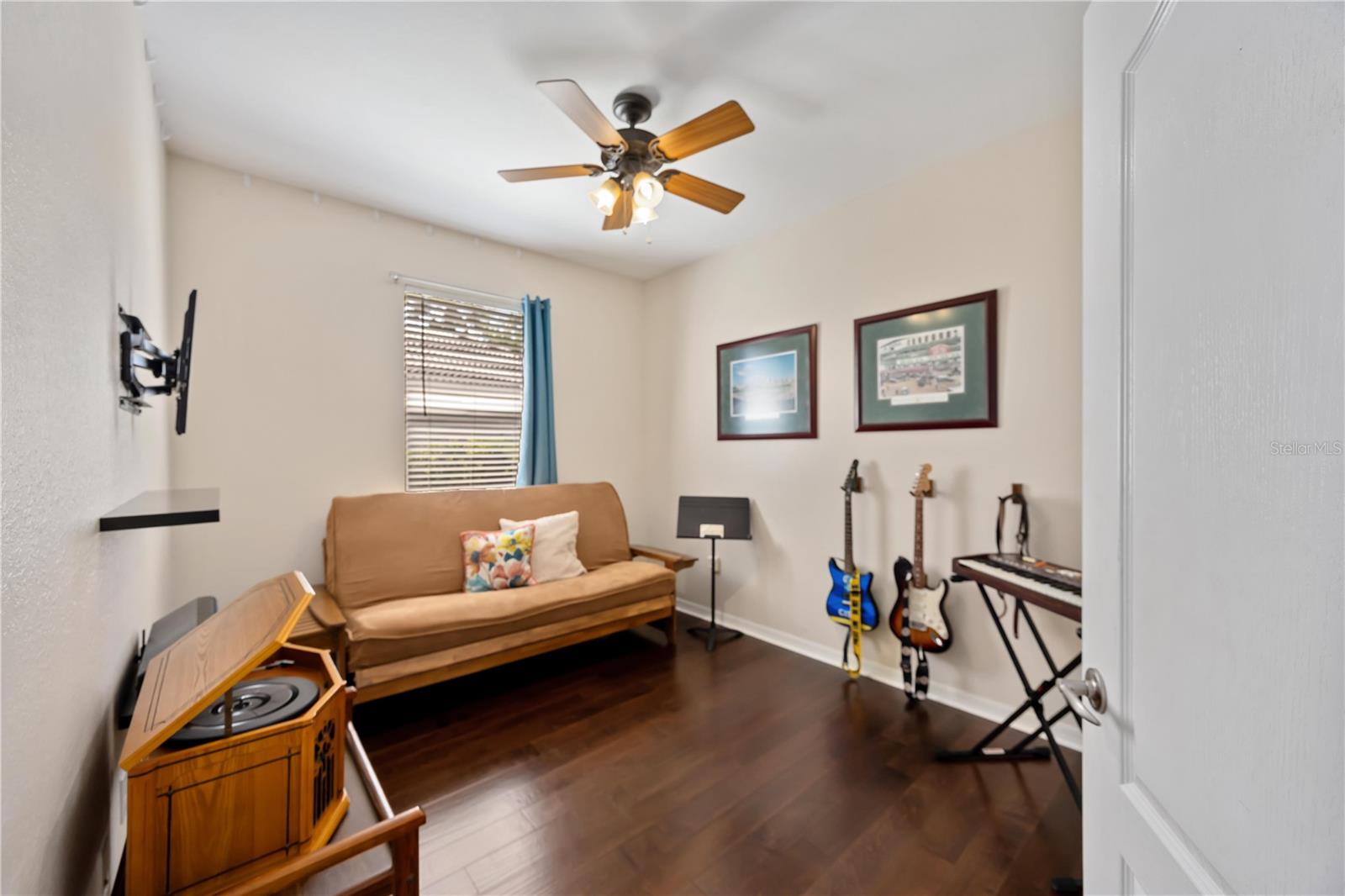 STONEYBROOK AT HERITAGE HARBOUR D-1 - Residential