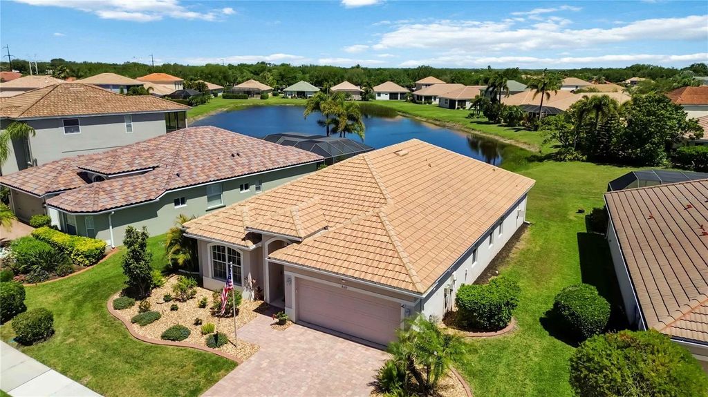 Photo of 8769 Monterey Bay Loop, Bradenton, FL 34212 (MLS # A4689555)