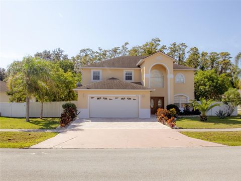 Photo of 565 Pinehurst, Kissimmee, FL 34758 (MLS # S5136813)