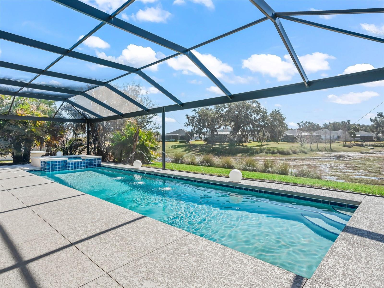 VILLAGE/FENNEY UN 12 - Residential