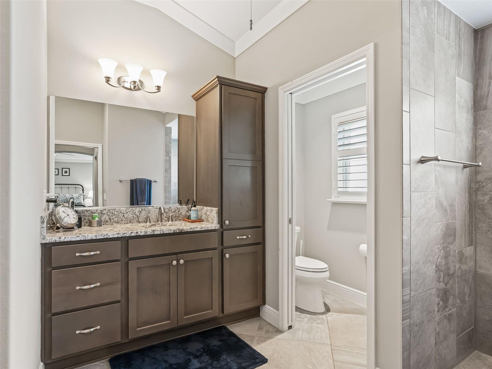 VILLAGE/FENNEY UN 12 - Residential