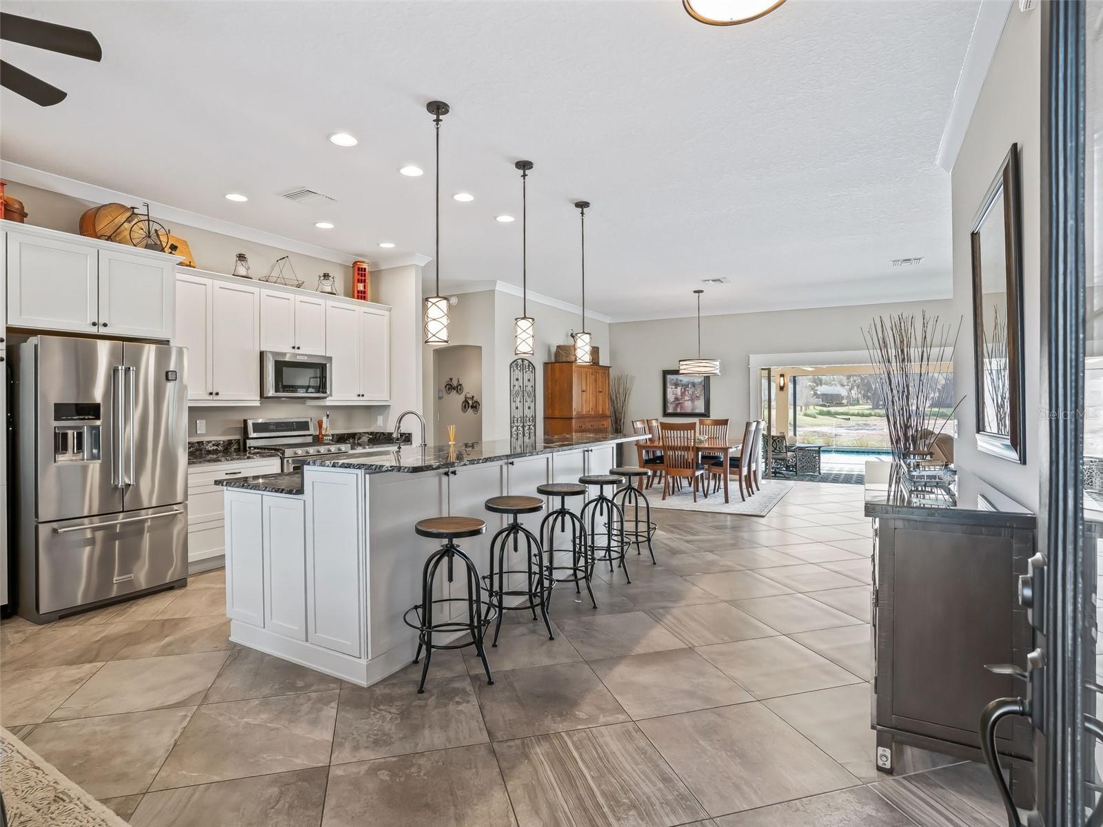 VILLAGE/FENNEY UN 12 - Residential