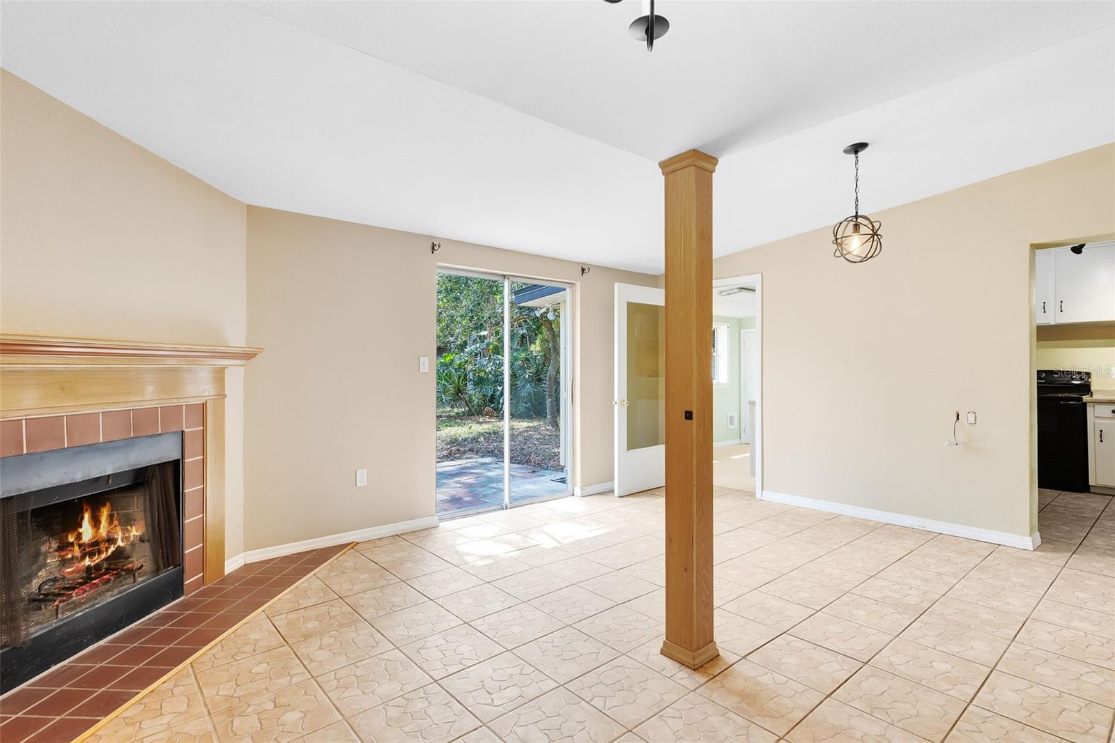 3513 FAIRWAY LANE