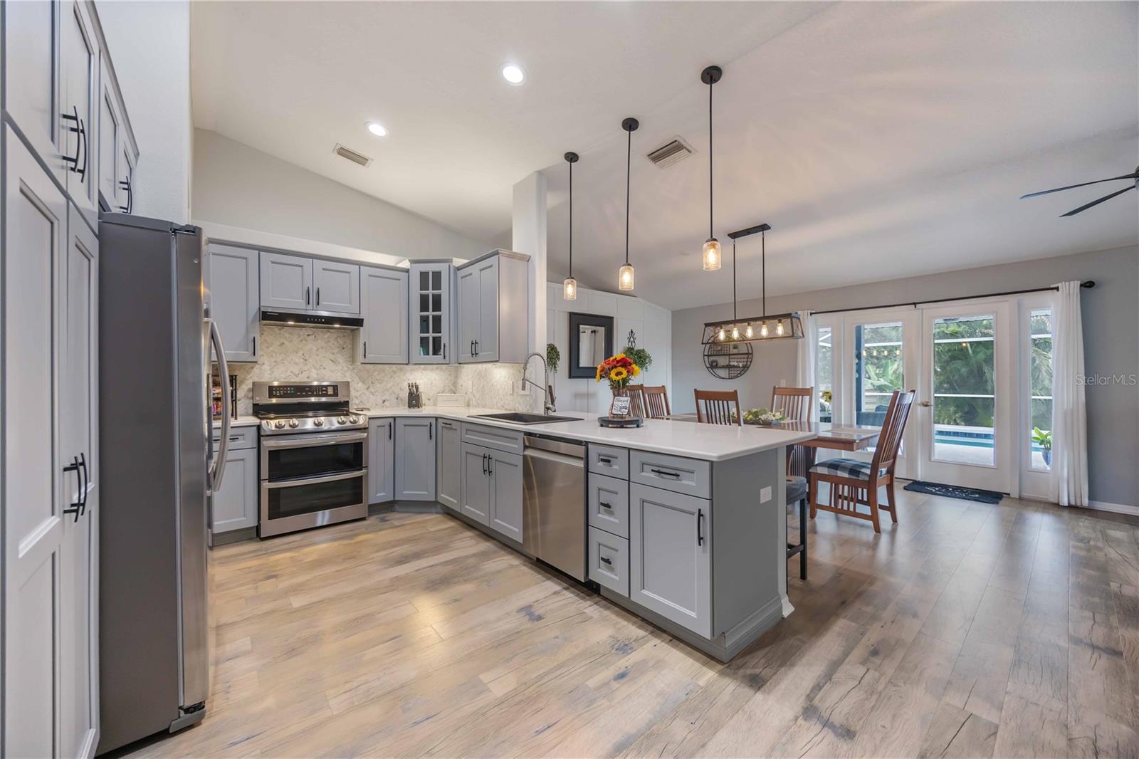 REGENCY OAKS PH I - Residential