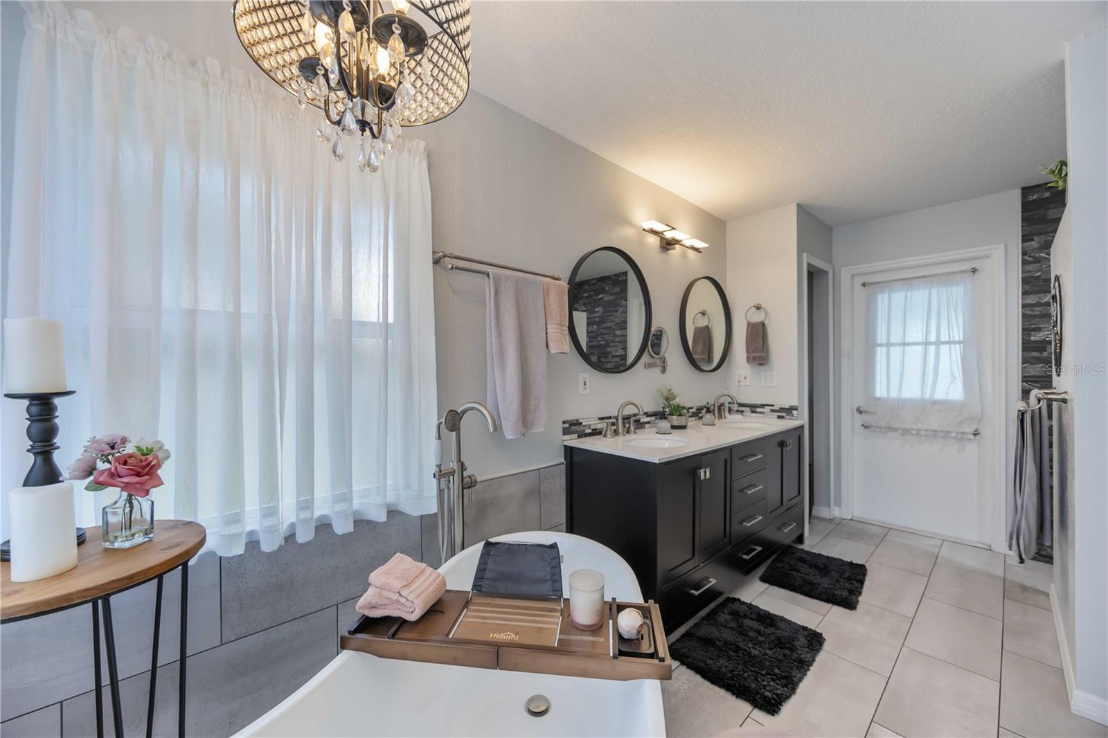 REGENCY OAKS PH I - Residential
