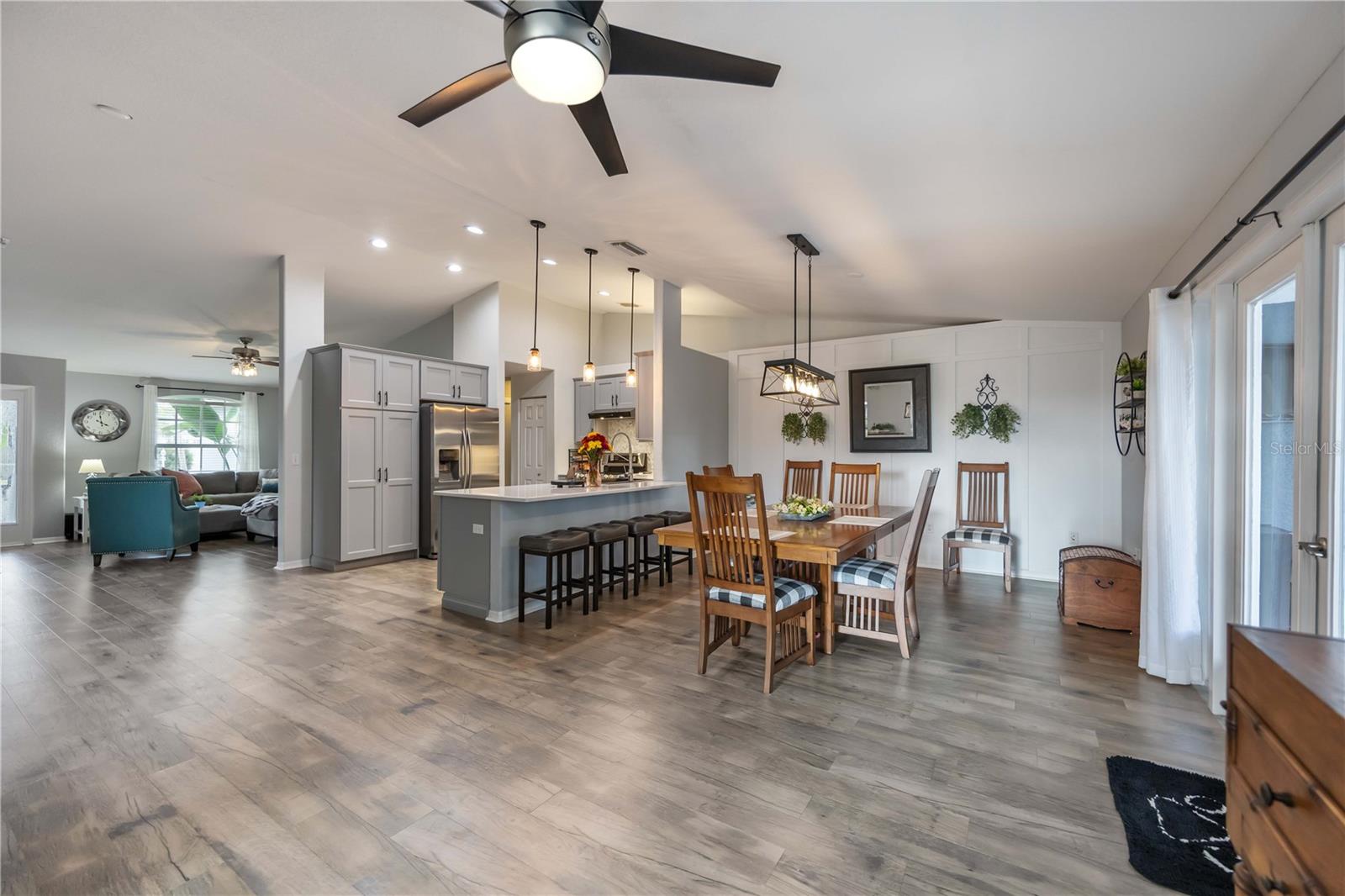 REGENCY OAKS PH I - Residential
