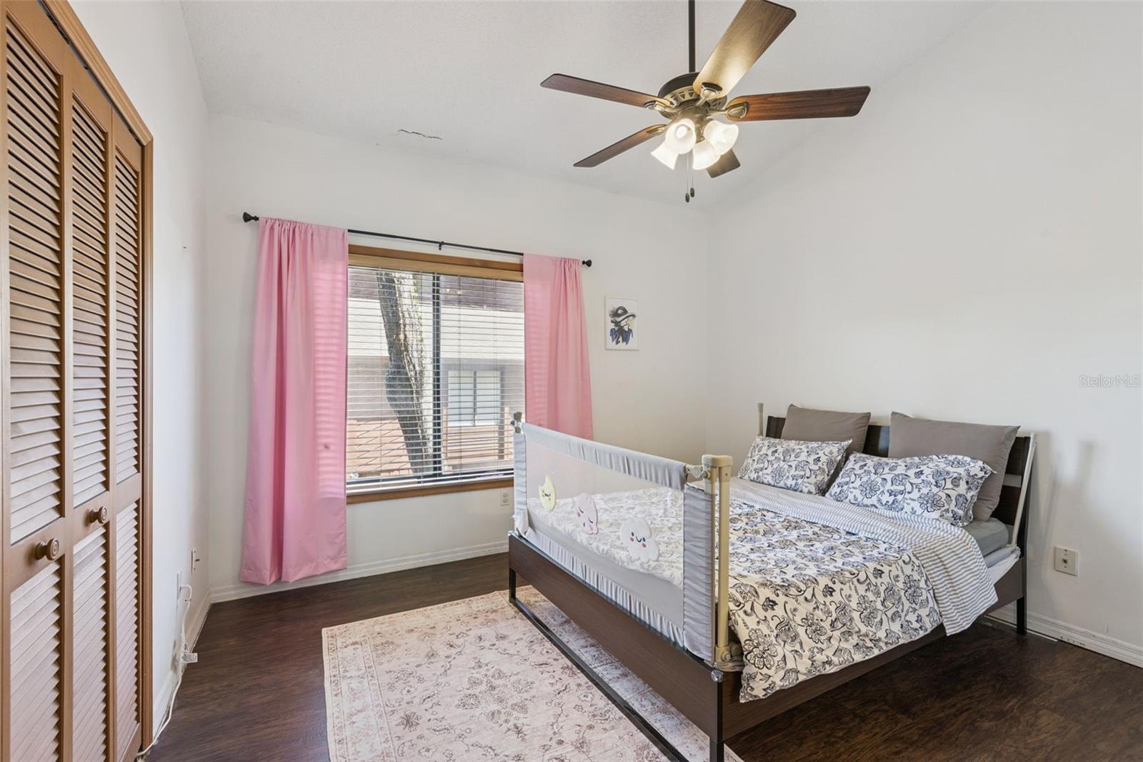 VINEYARD CONDO PH 05 - Residential