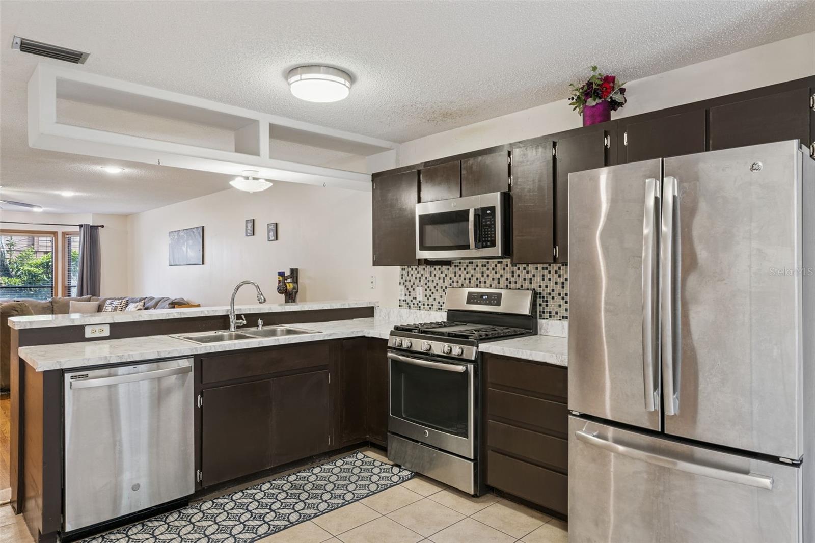 VINEYARD CONDO PH 05 - Residential