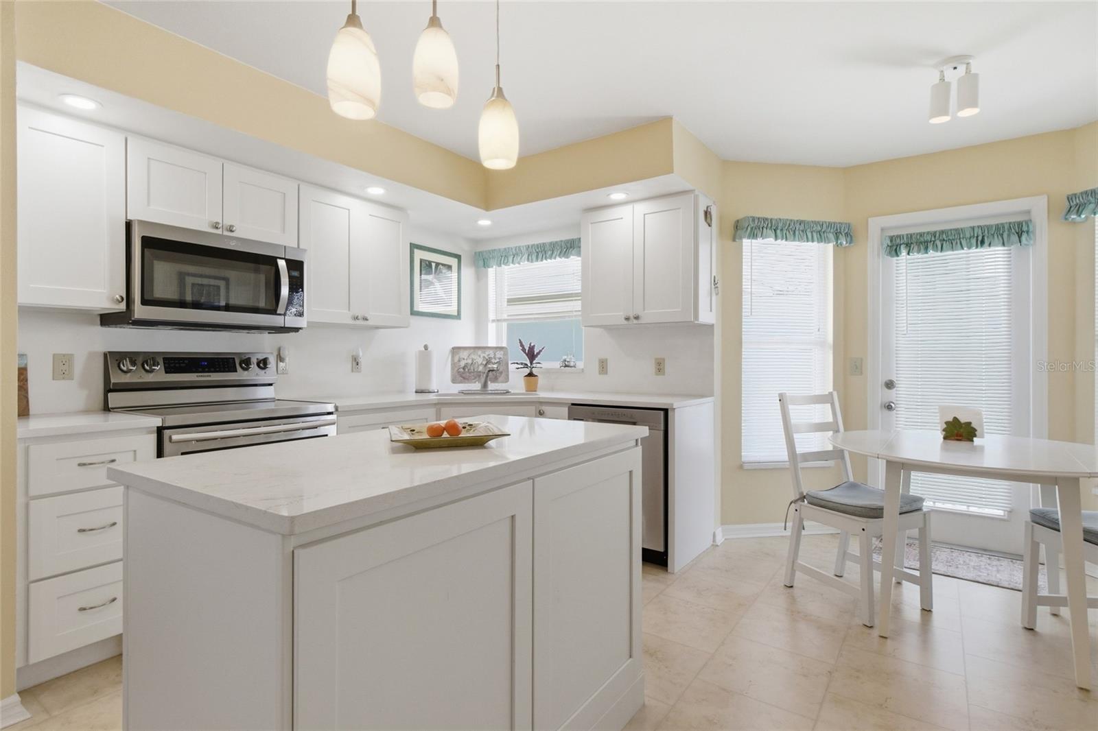 HARRINGTON LAKE - Residential