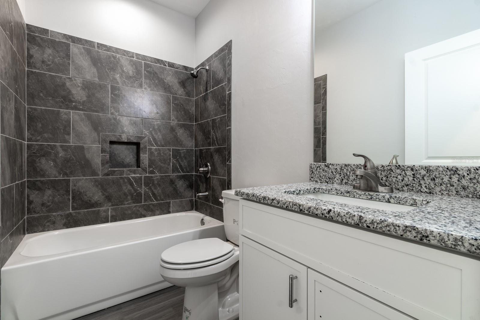 SUN N FUN UN 02 - Residential