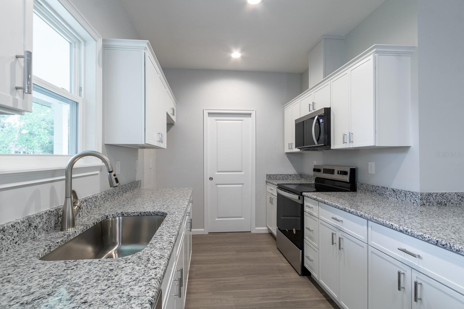 SUN N FUN UN 02 - Residential