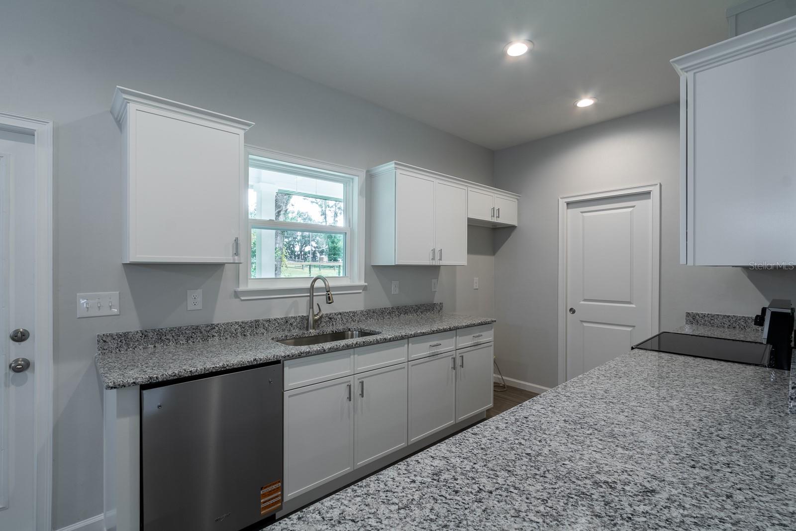 SUN N FUN UN 02 - Residential