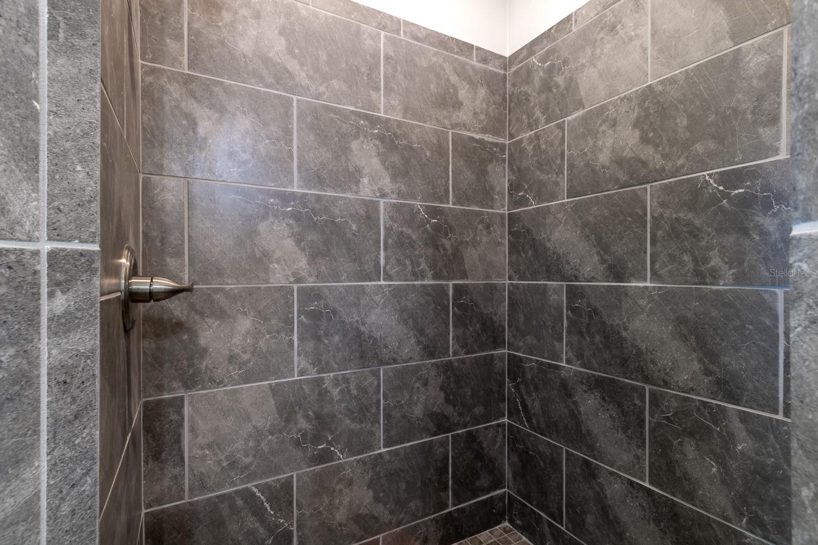 SUN N FUN UN 02 - Residential