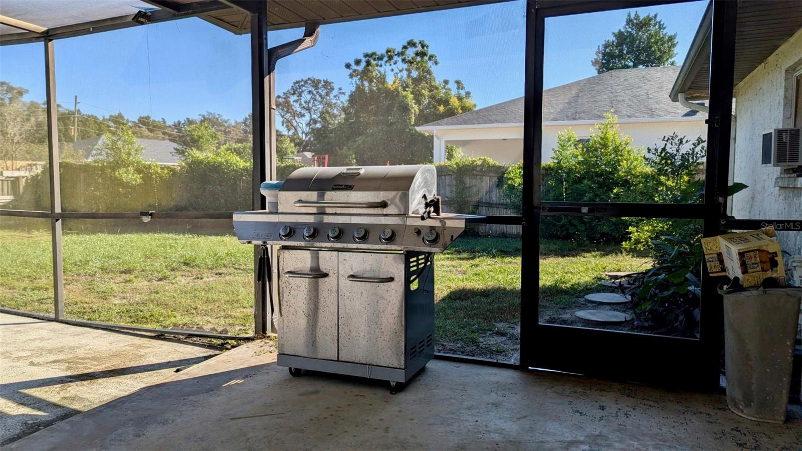 9439 SPRING HILL DRIVE