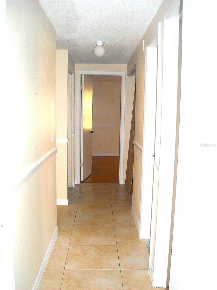 NORTH LAKES SEC B UNIT - Residential Lease