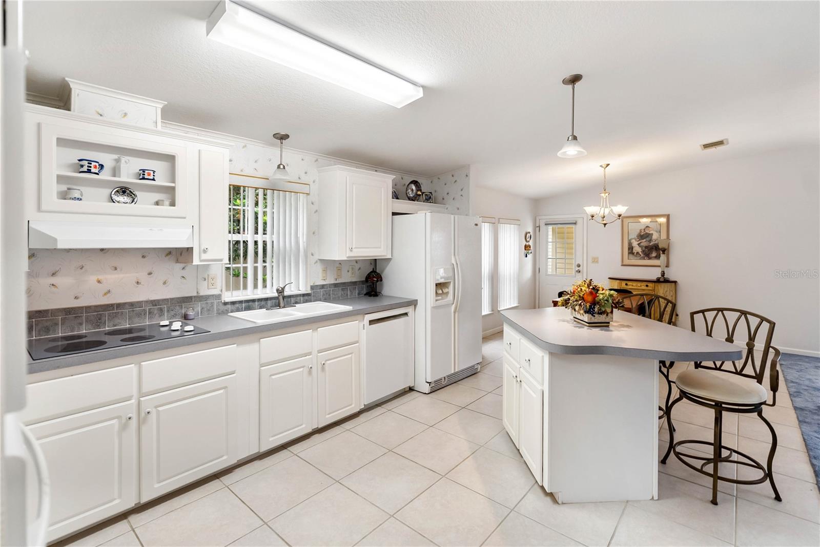 5 SOUTHWINDS DRIVE