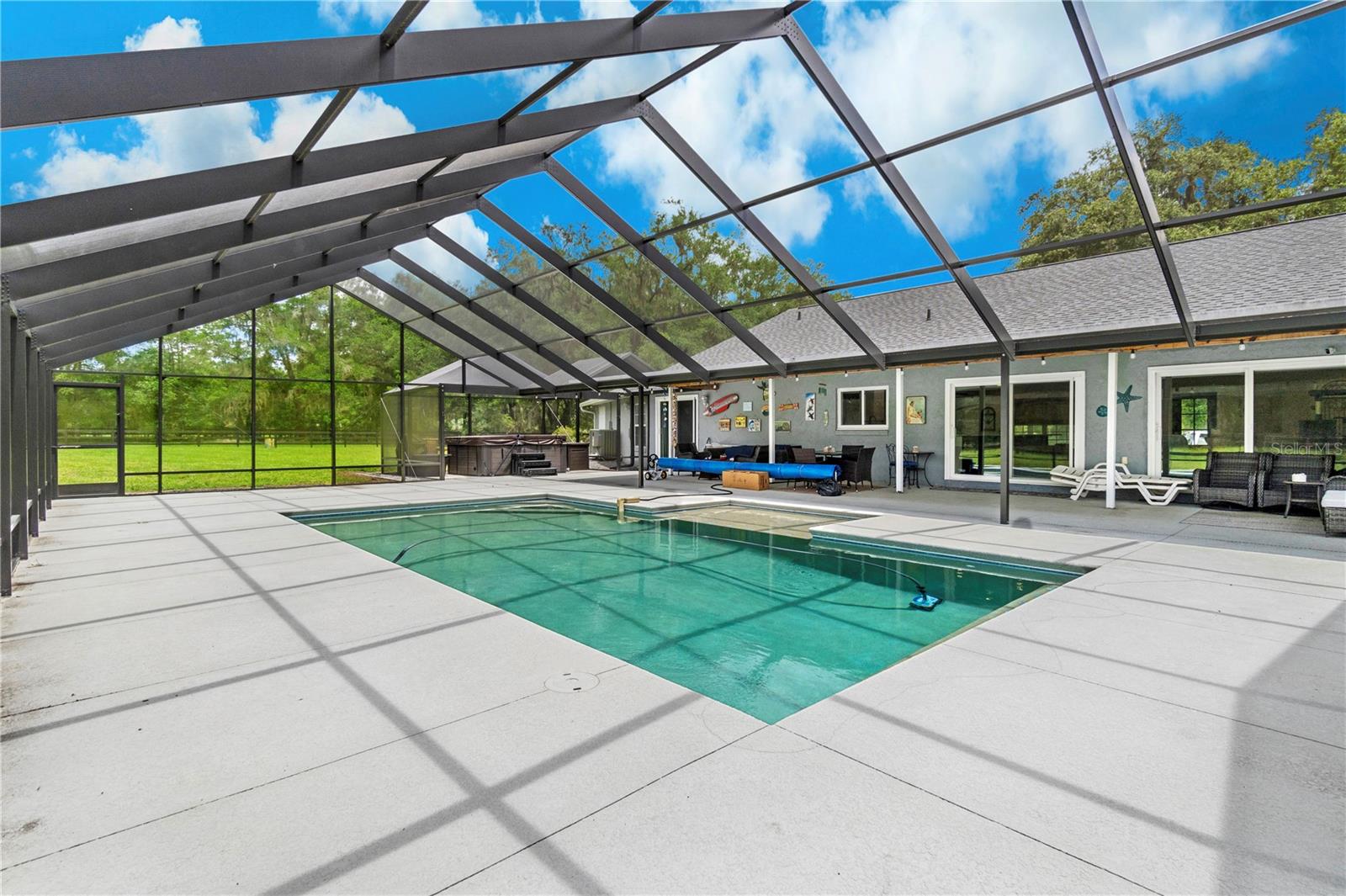 MEADOW WOOD FARMS 01 - Residential