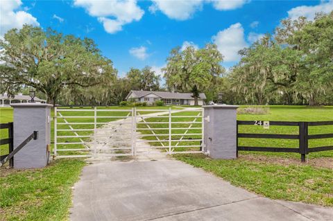 Tiny photo for 24 Lake Wood Circle, Ocala, FL 34482 (MLS # OM725730)