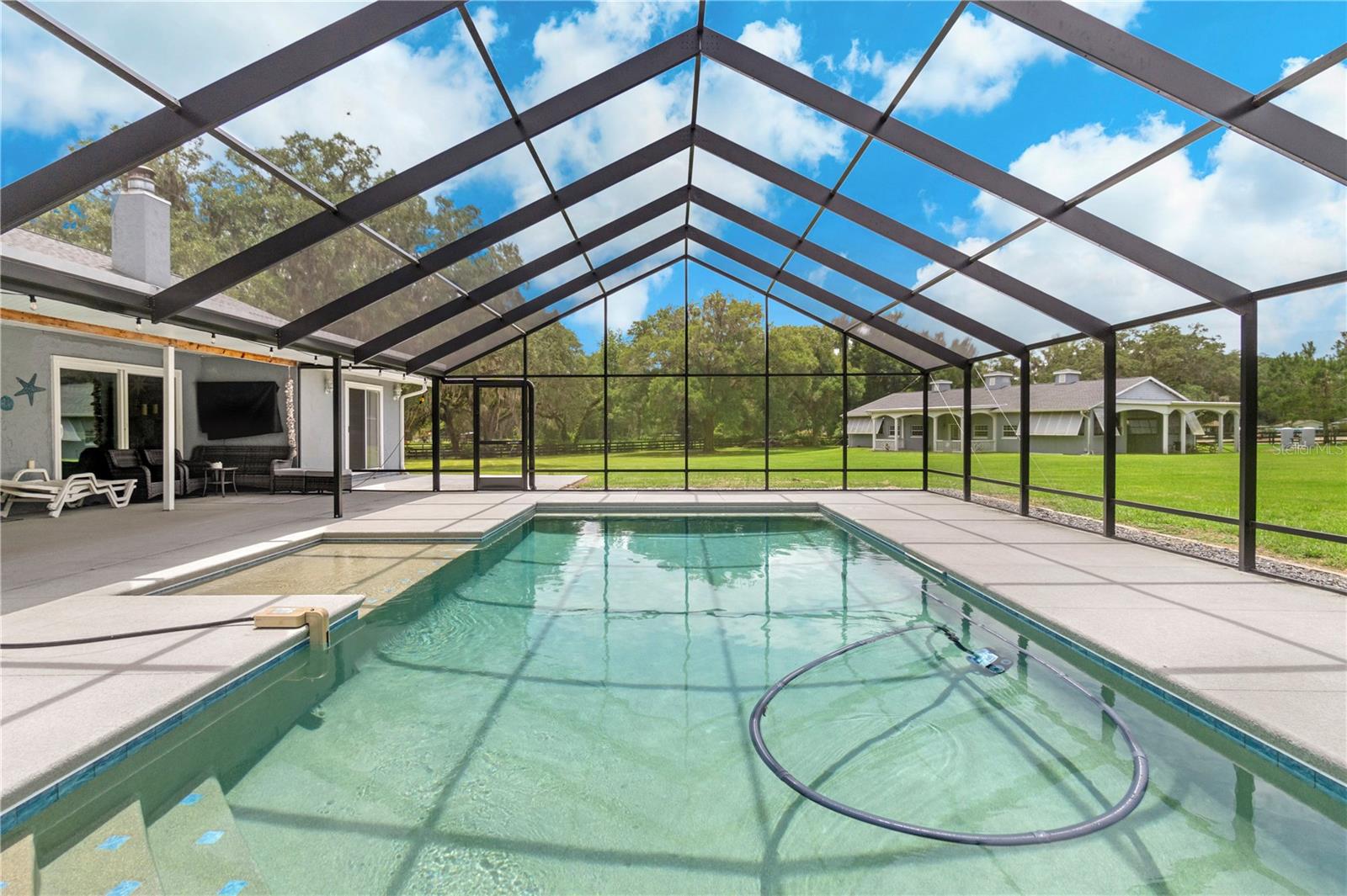 MEADOW WOOD FARMS 01 - Residential