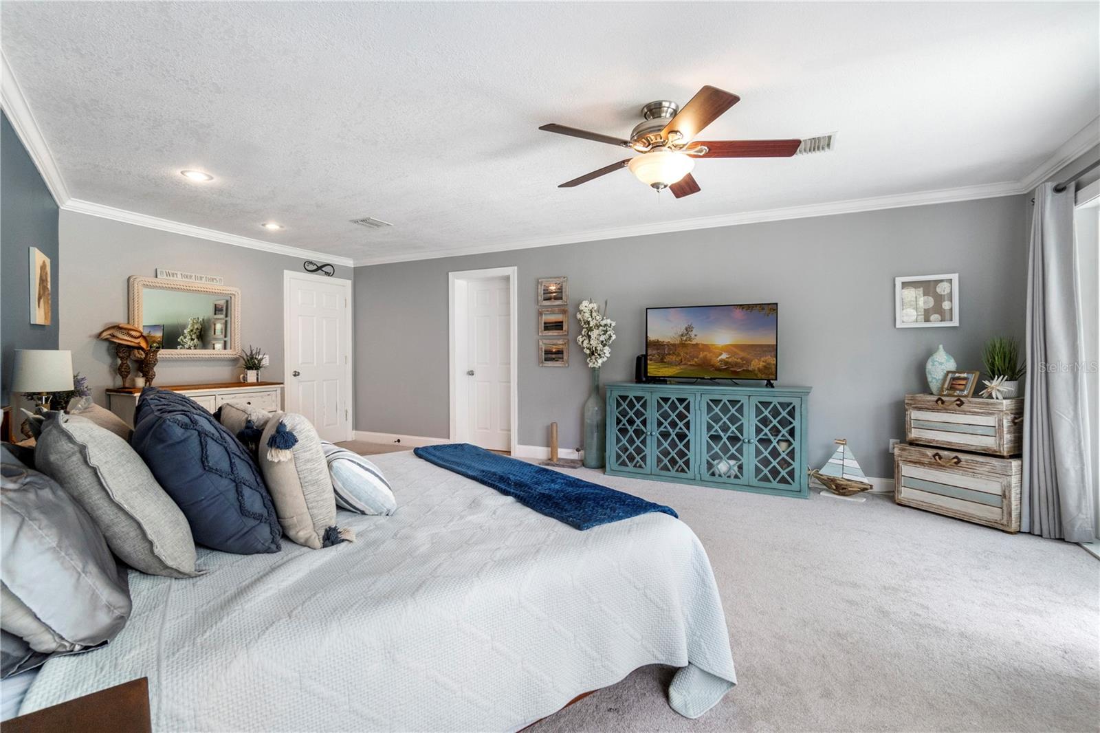 MEADOW WOOD FARMS 01 - Residential