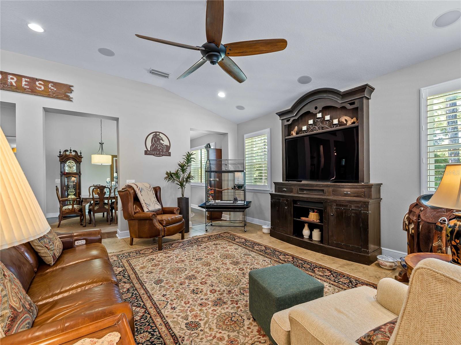 OAK HARBOUR - Residential