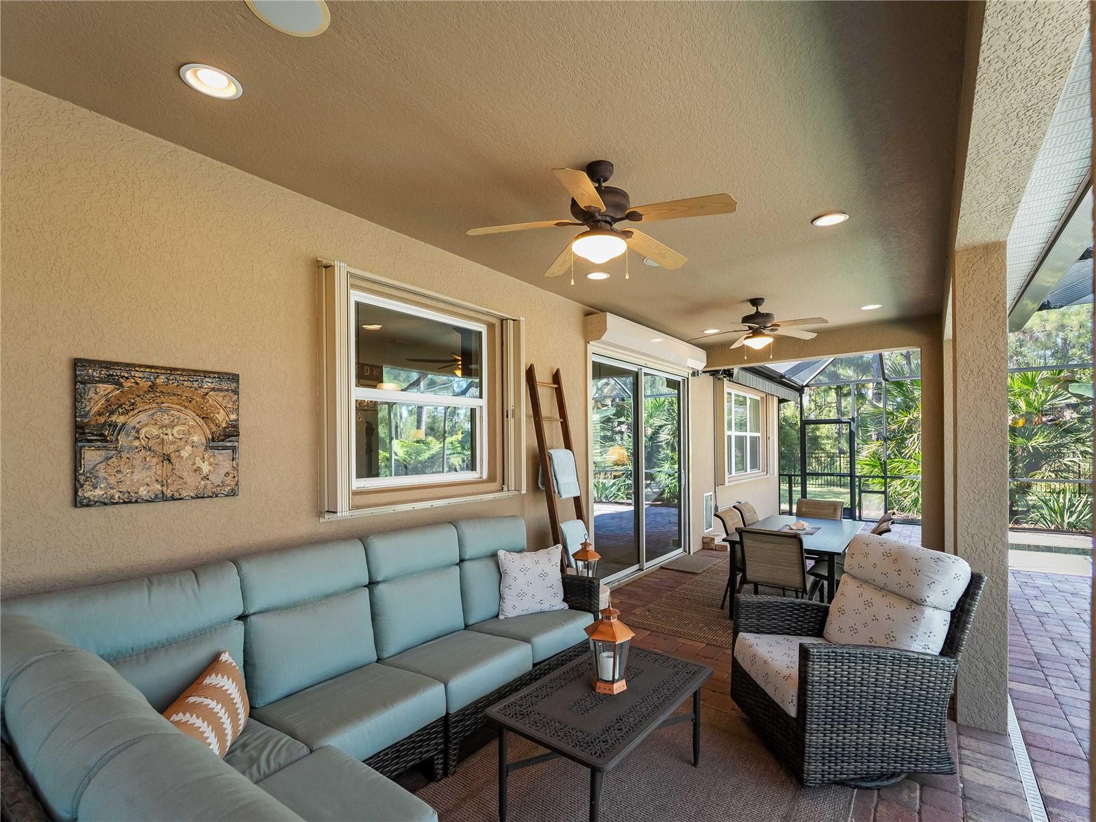 OAK HARBOUR - Residential