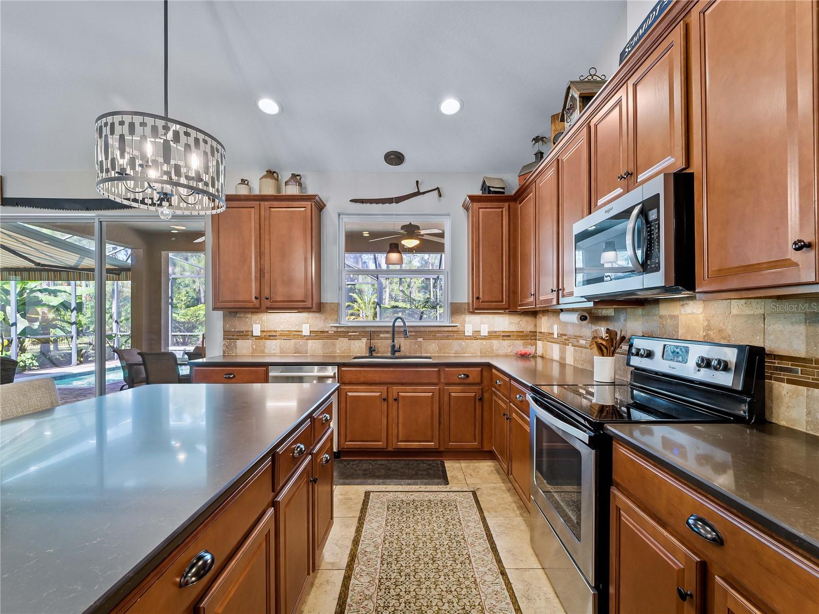 OAK HARBOUR - Residential