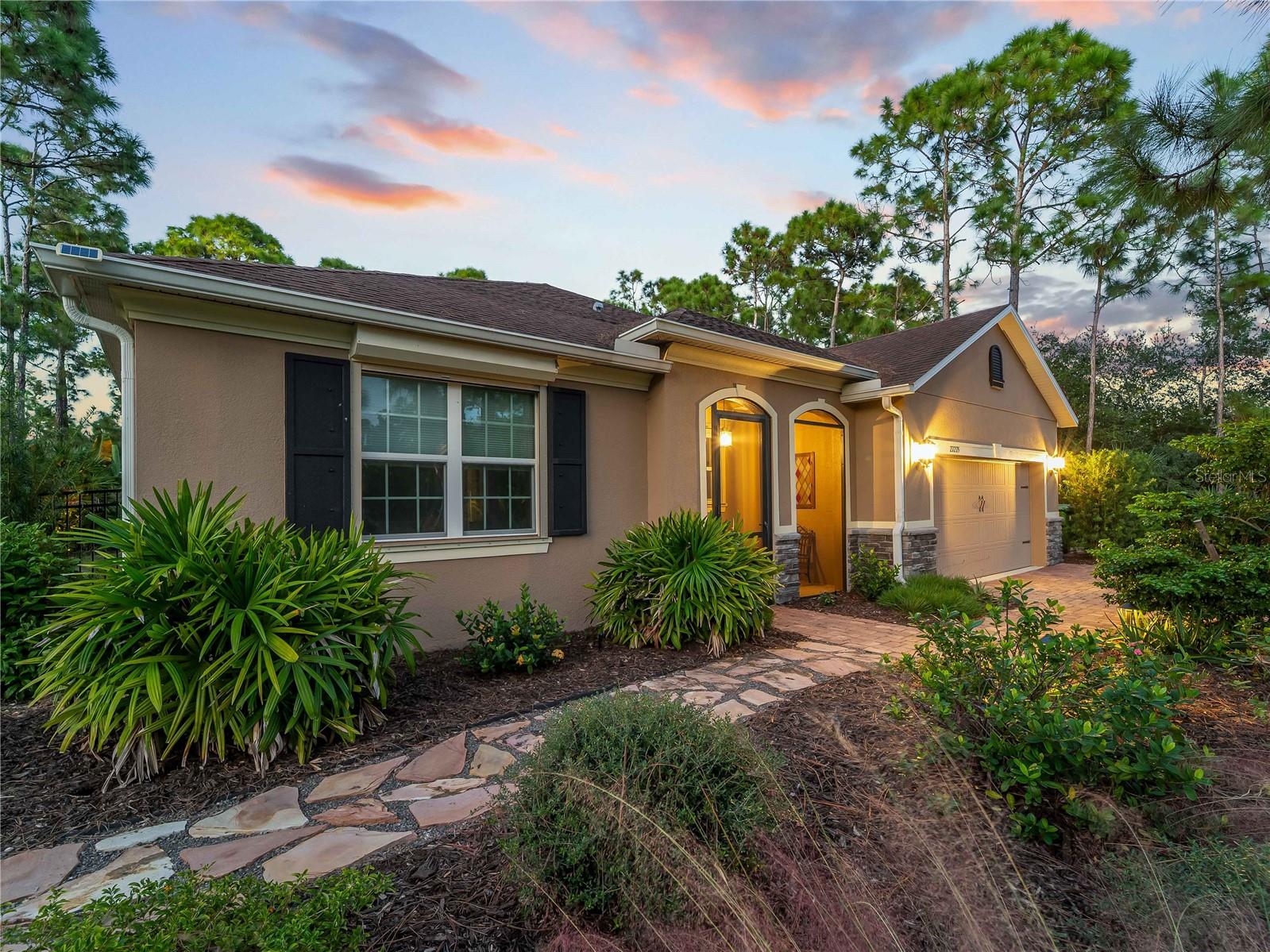 OAK HARBOUR - Residential