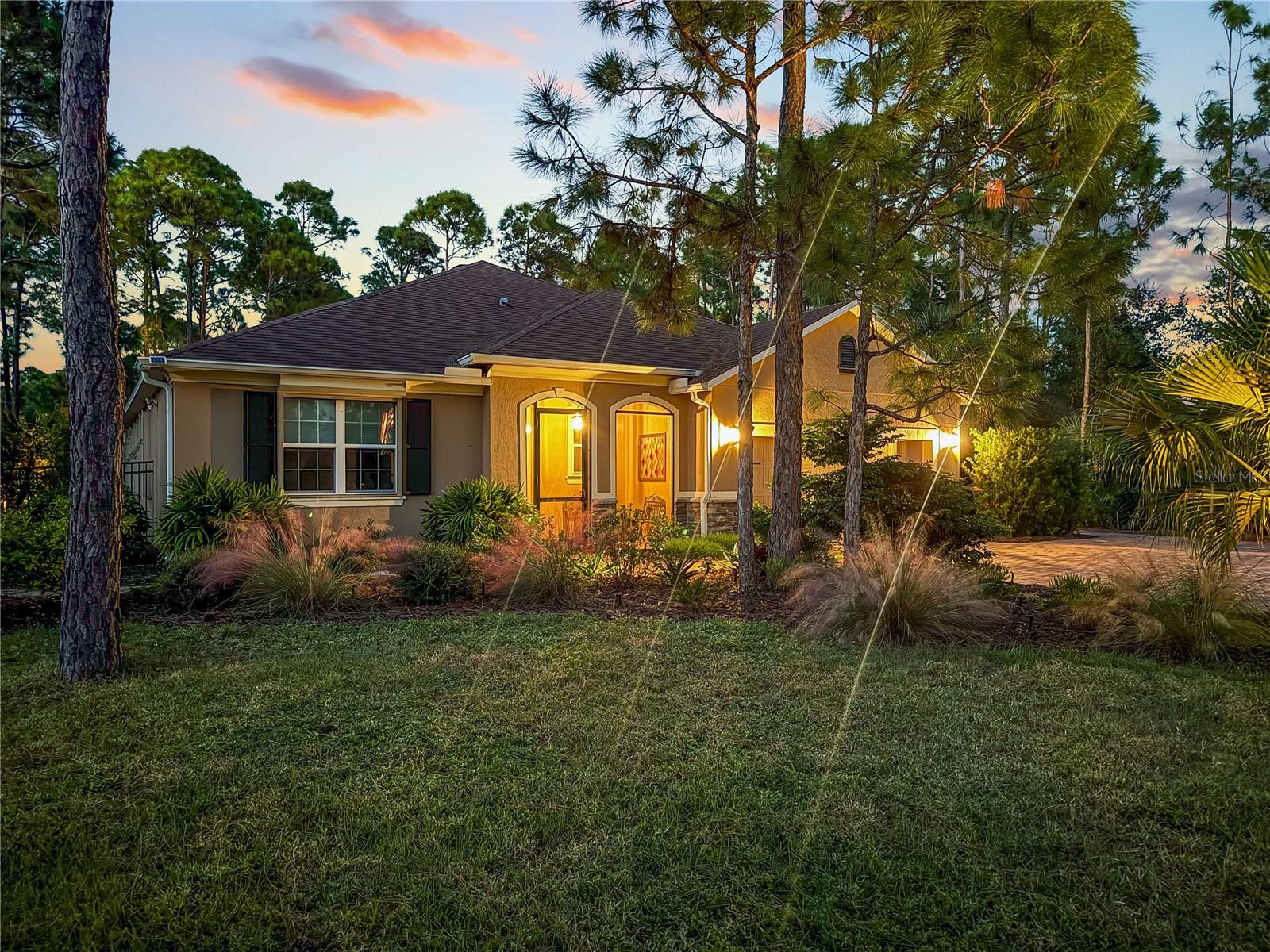 OAK HARBOUR - Residential