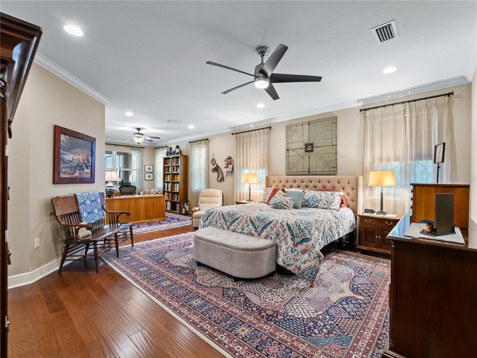 OAK HARBOUR - Residential