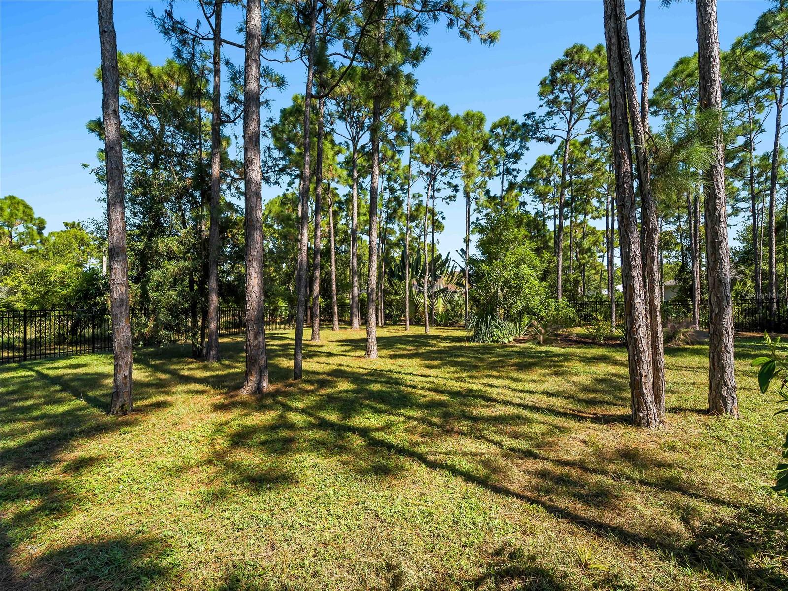 OAK HARBOUR - Residential