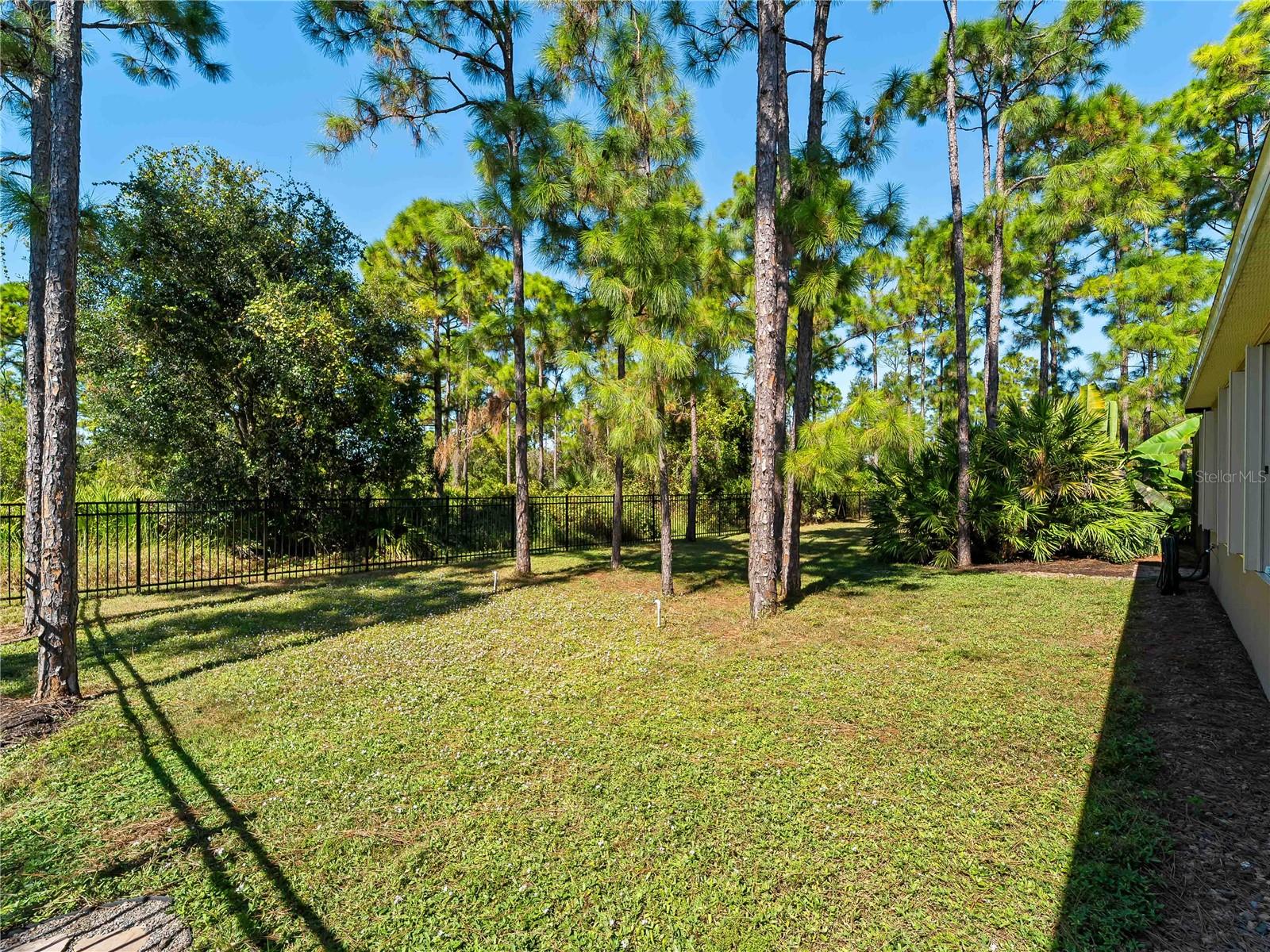 OAK HARBOUR - Residential