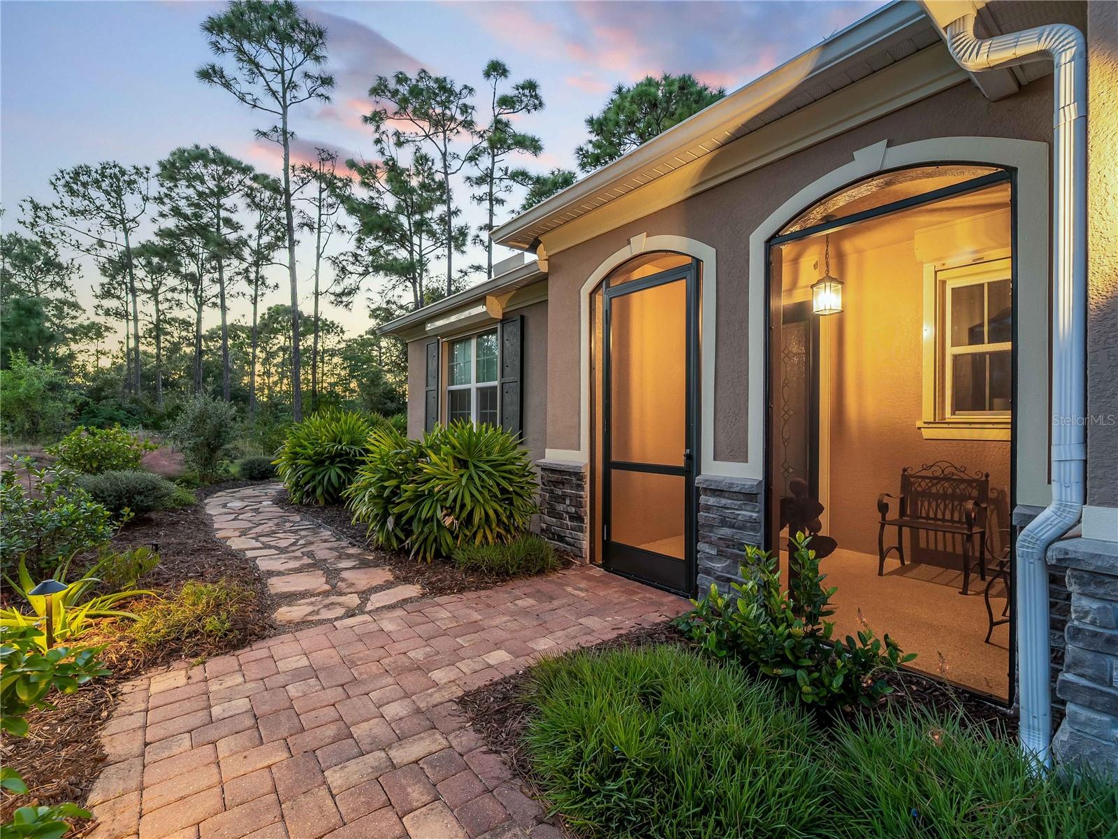 OAK HARBOUR - Residential