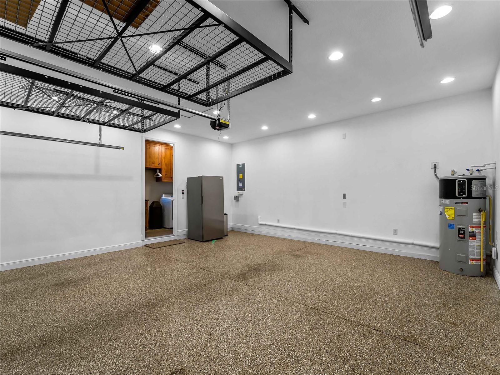 OAK HARBOUR - Residential