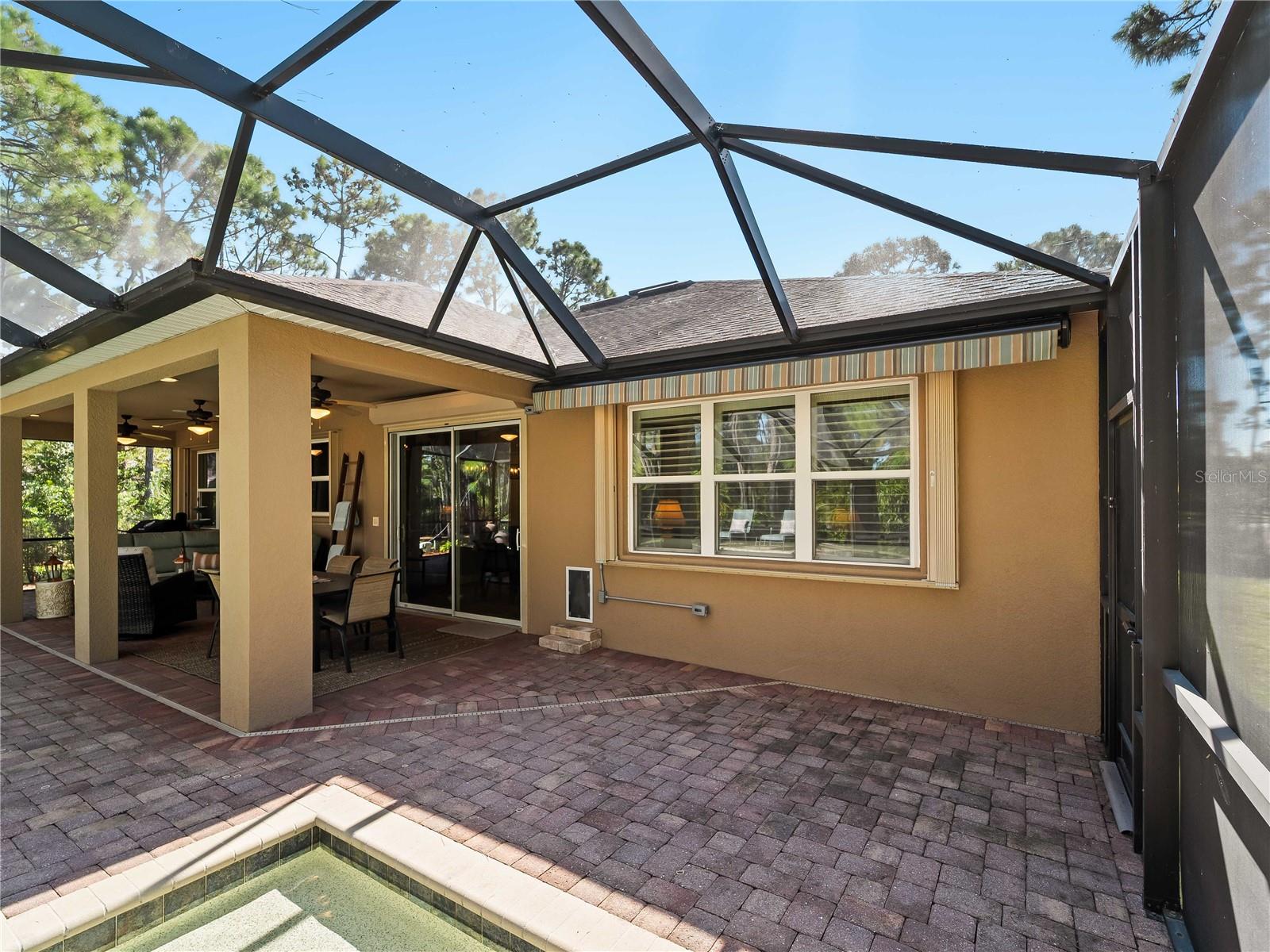 OAK HARBOUR - Residential