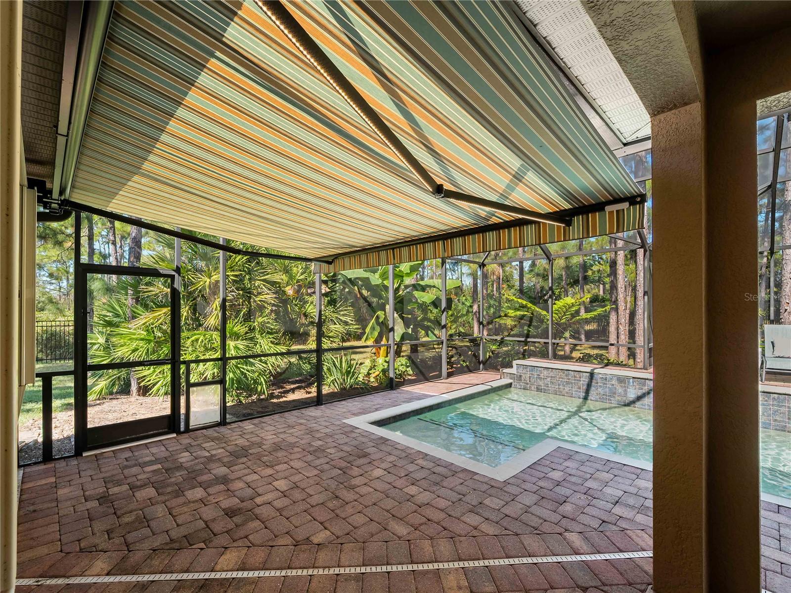 OAK HARBOUR - Residential