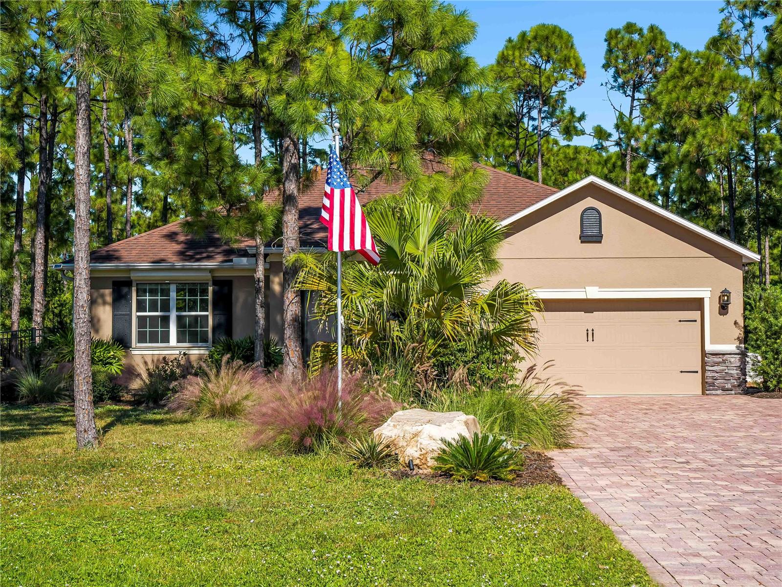 OAK HARBOUR - Residential