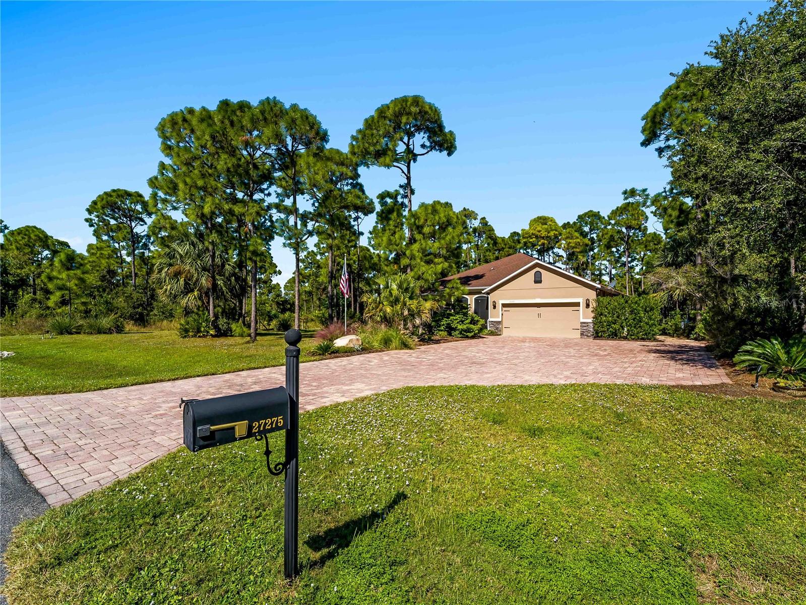 OAK HARBOUR - Residential