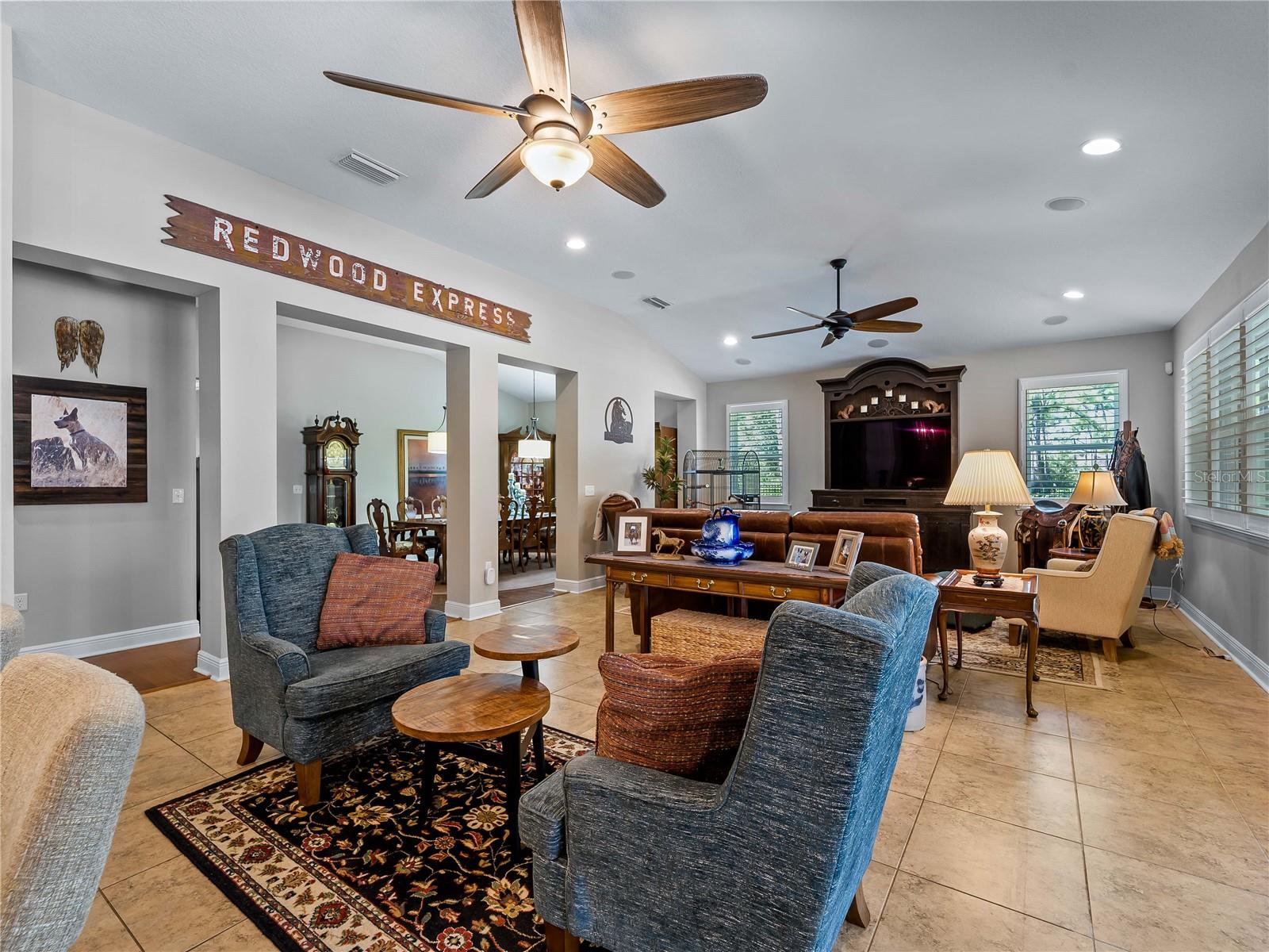 OAK HARBOUR - Residential