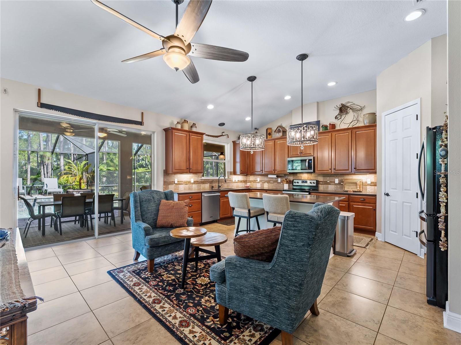 OAK HARBOUR - Residential