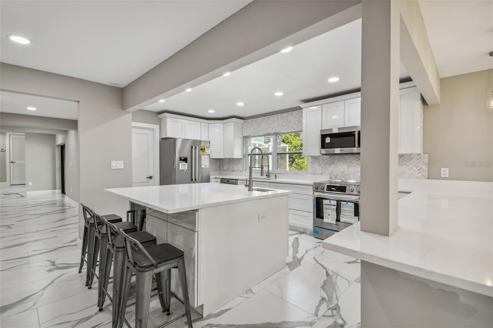 NORWOOD PARK - Residential Lease
