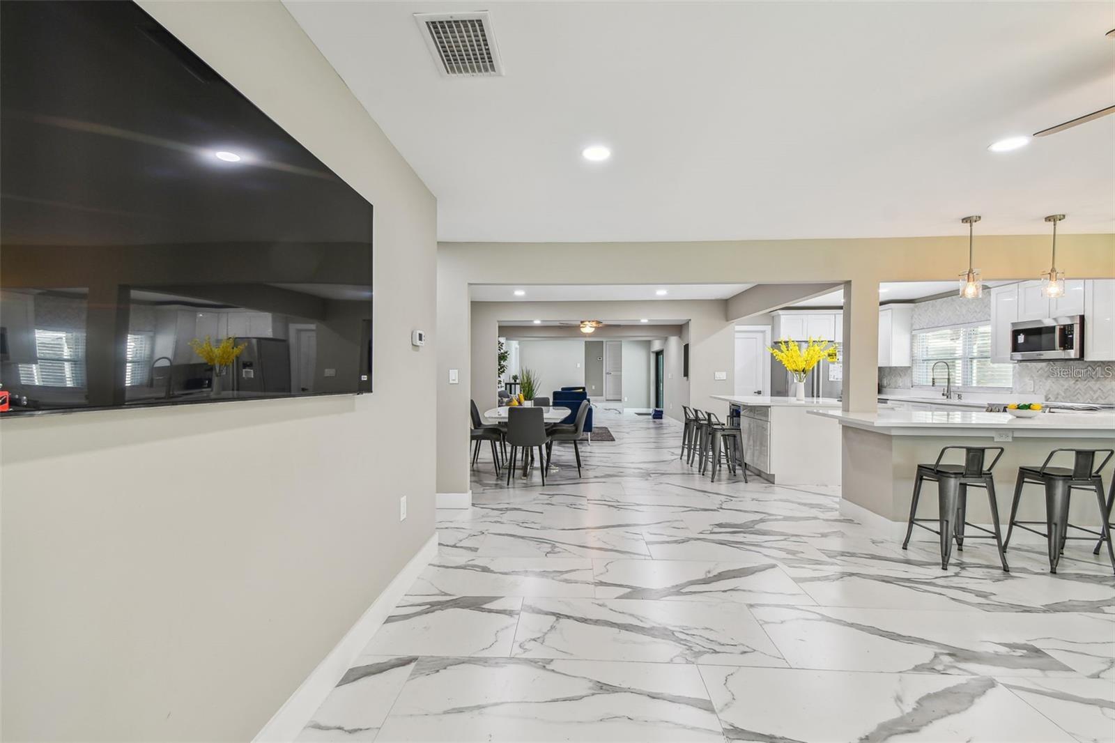 NORWOOD PARK - Residential Lease