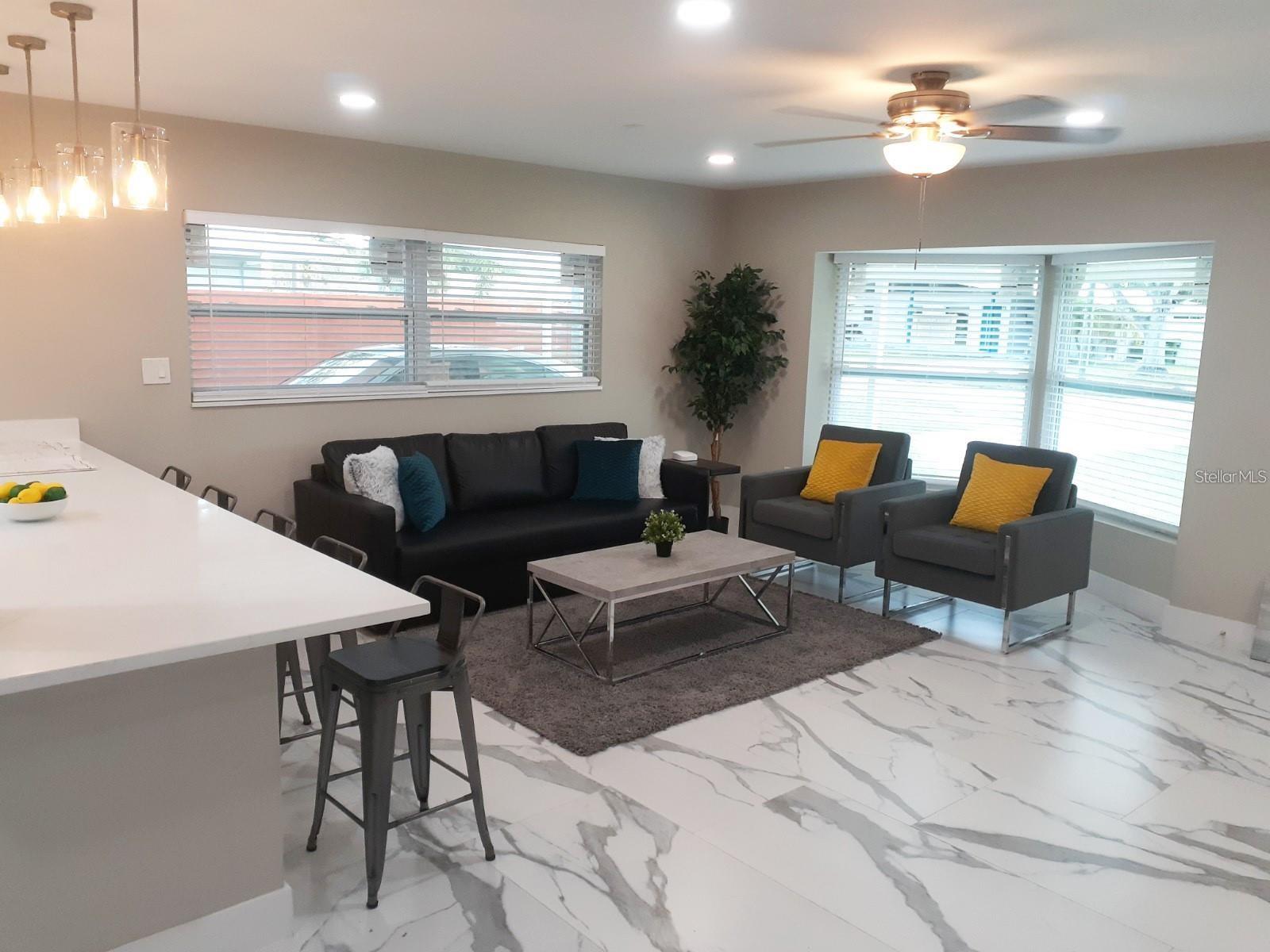 NORWOOD PARK - Residential Lease