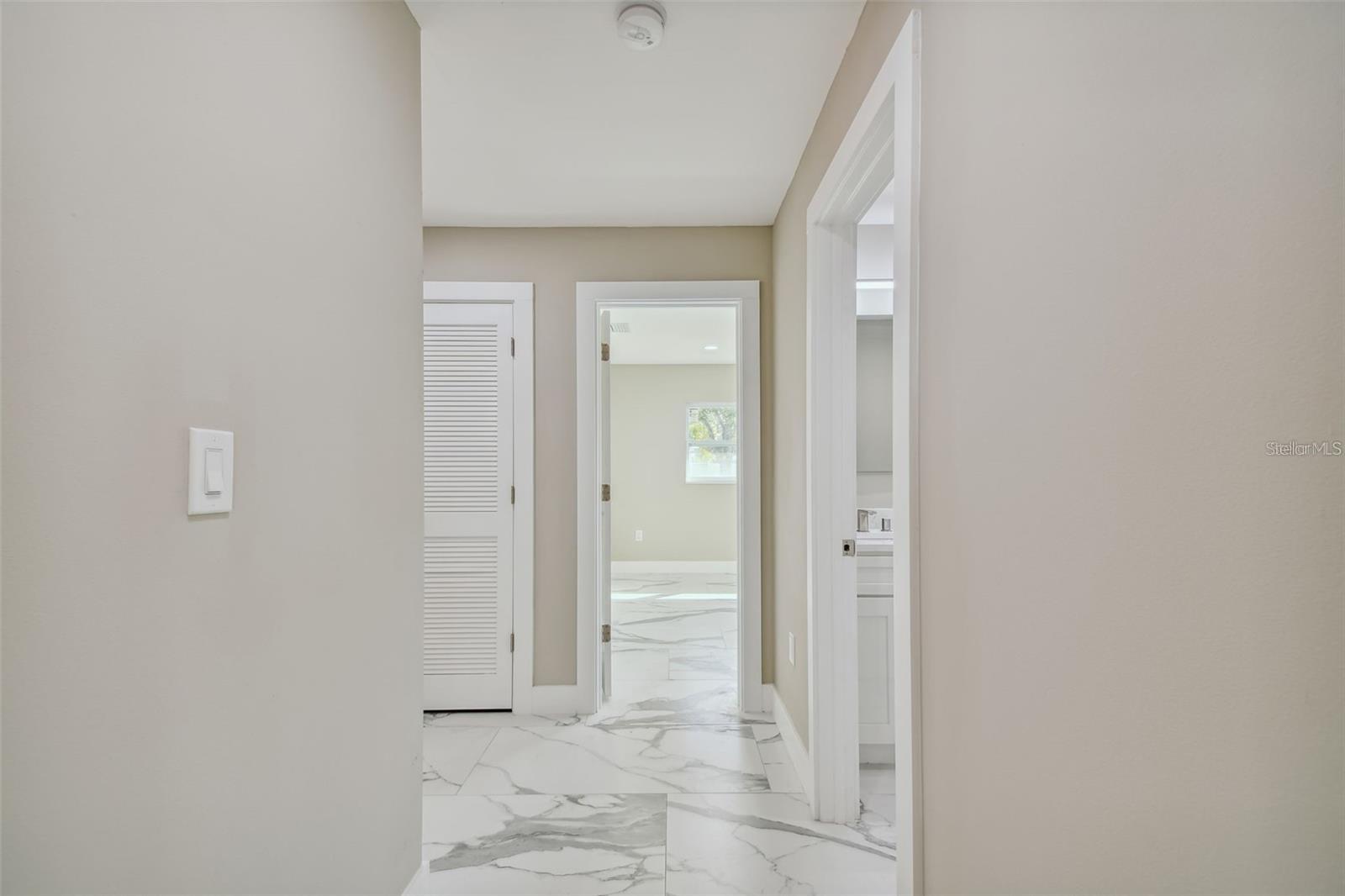 NORWOOD PARK - Residential Lease