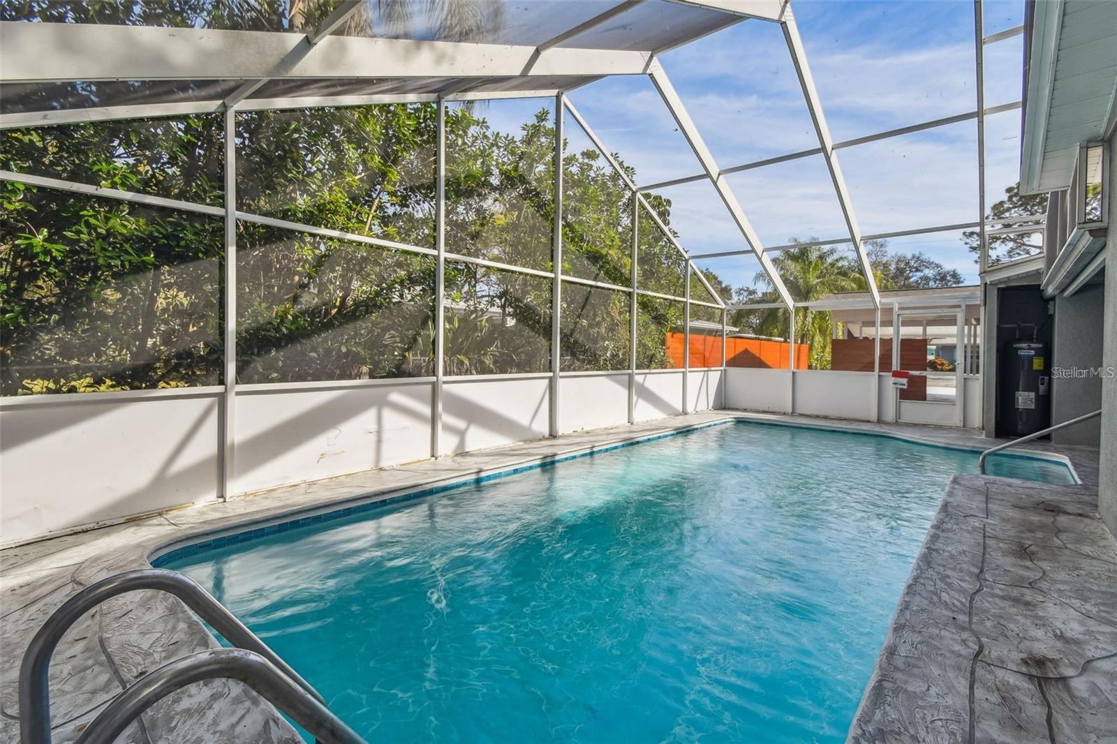 NORWOOD PARK - Residential Lease
