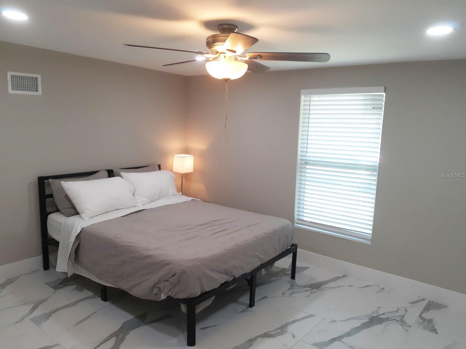 NORWOOD PARK - Residential Lease