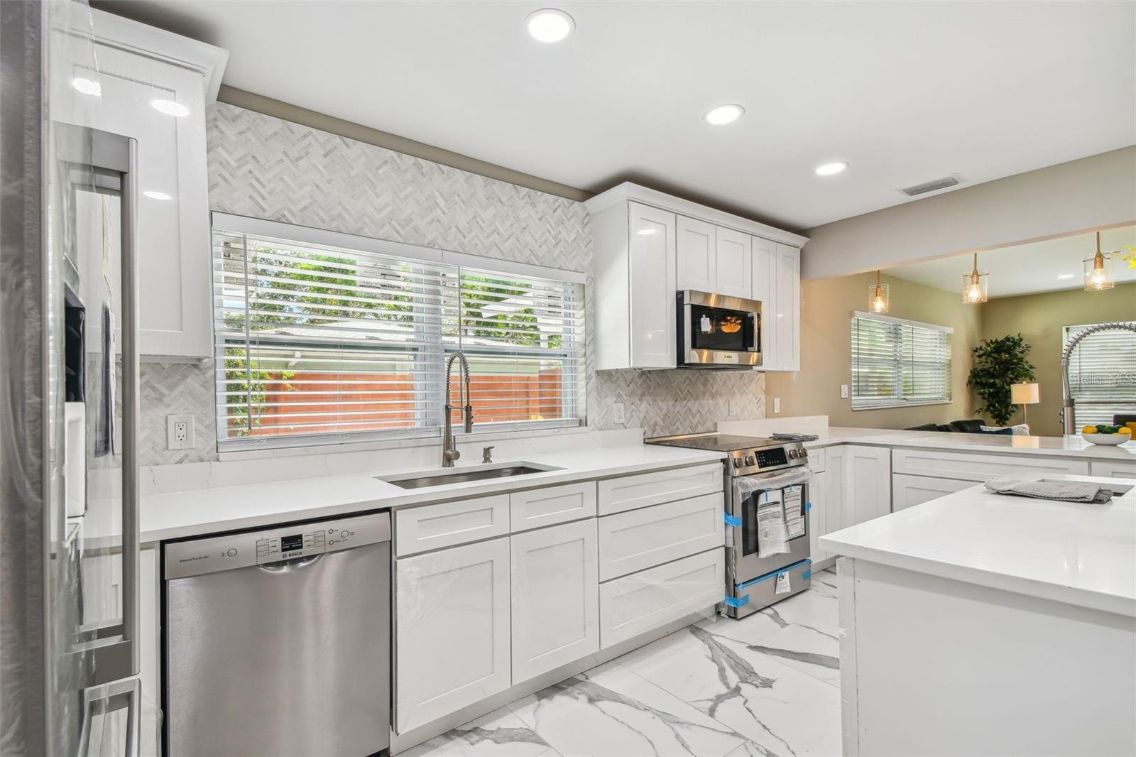 NORWOOD PARK - Residential Lease