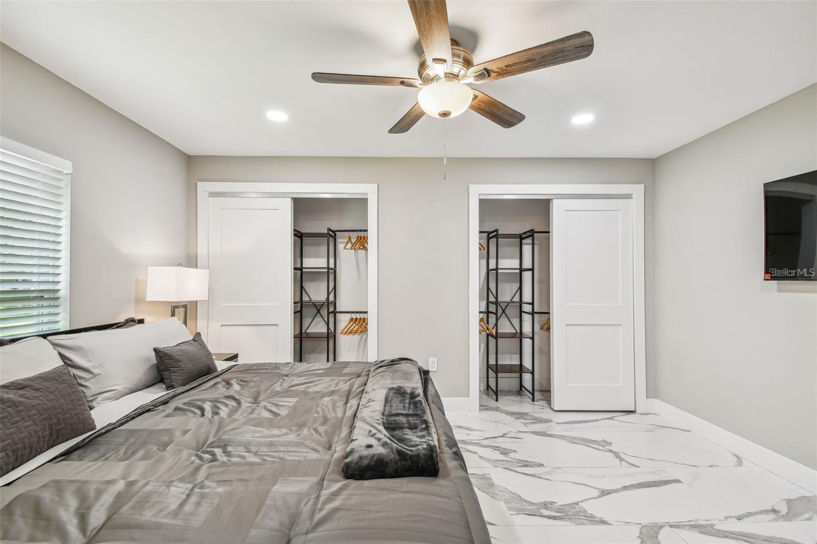 NORWOOD PARK - Residential Lease